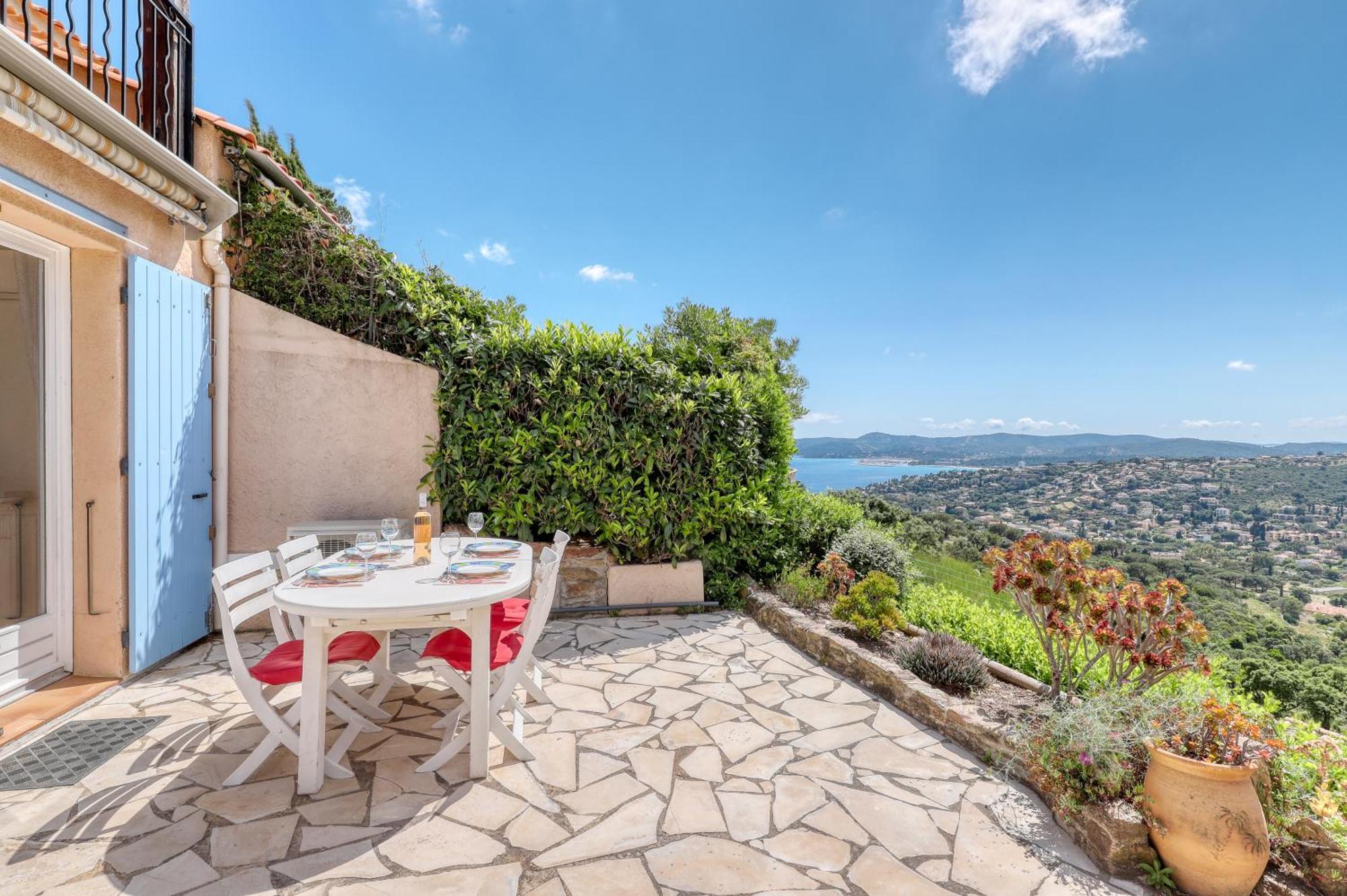 Apartamento Exceptional View In Saint-Clair For 4 People Le Lavandou Exterior foto