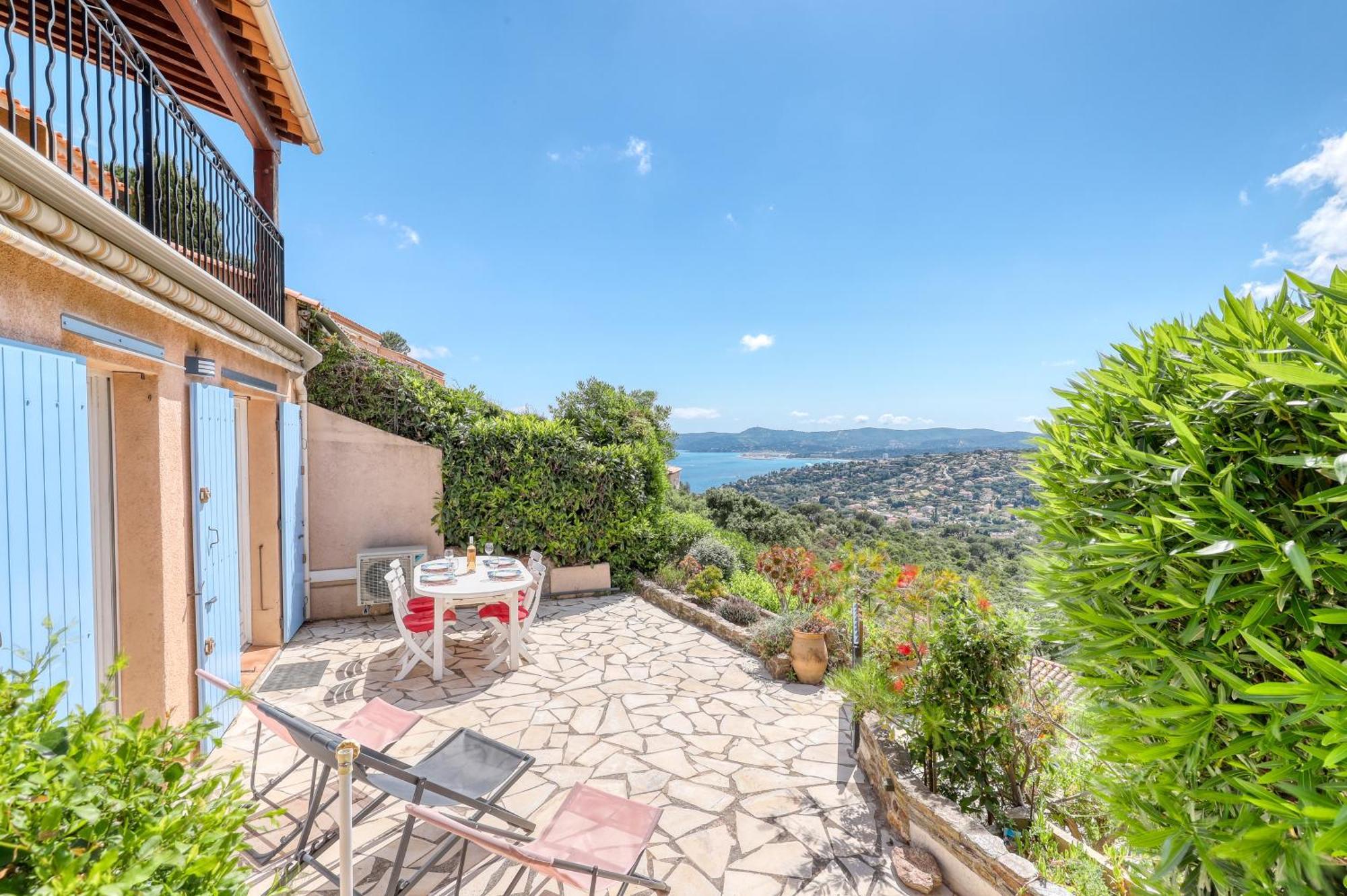 Apartamento Exceptional View In Saint-Clair For 4 People Le Lavandou Exterior foto